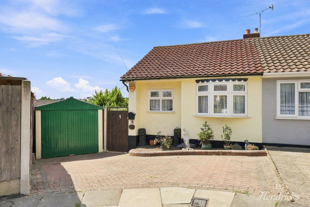 Property photo 1 of 23