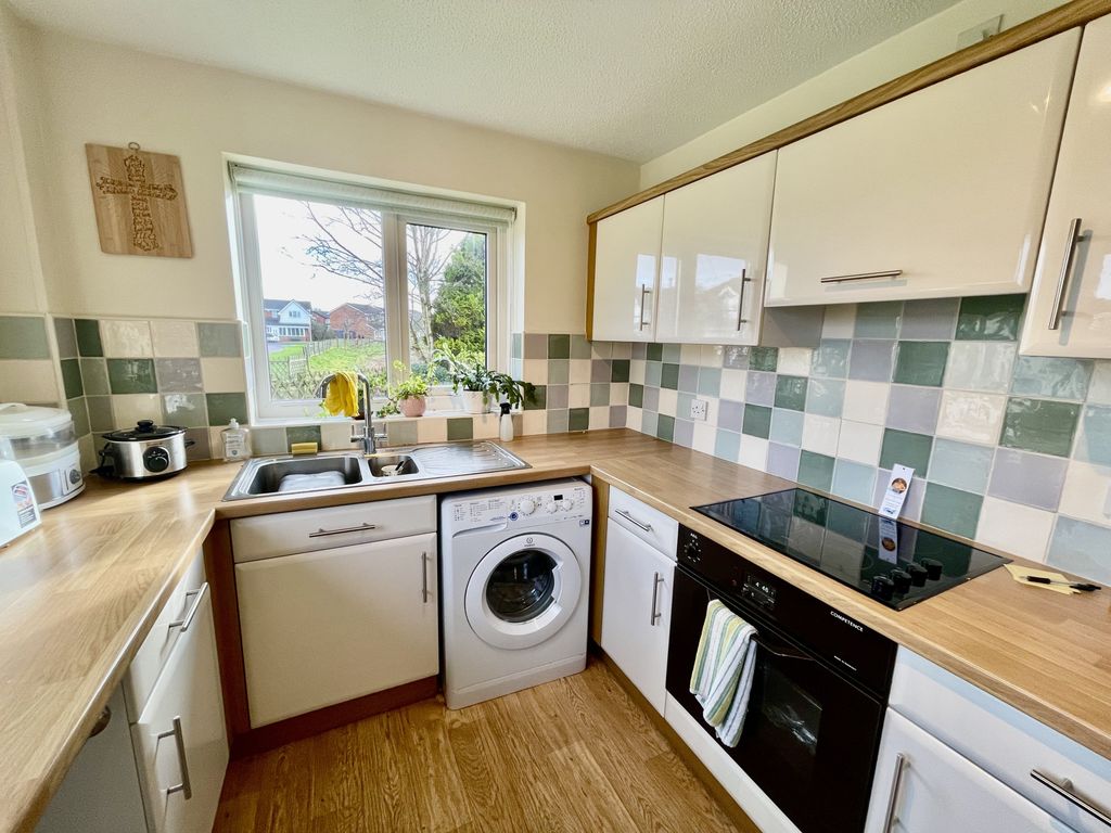 Property photo 3 of 16