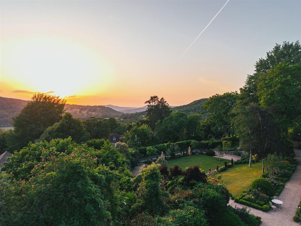 Additional image 67 of 5 bed detached house for salePadley Hill, Grindleford, Hope Valley S32