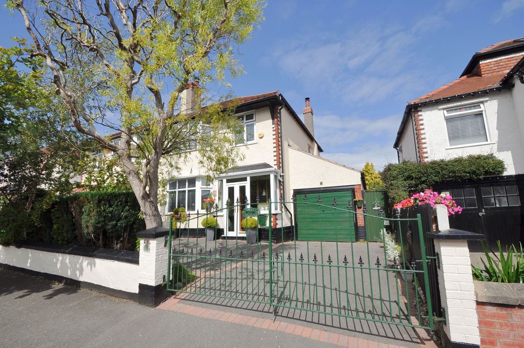 Property photo 1 of 50