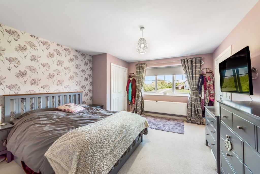 Additional image 10 of 5 bed detached house for saleJonagold Place, Evesham WR11