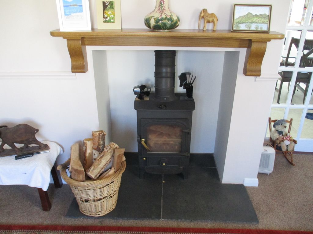 Property photo 2 of 31