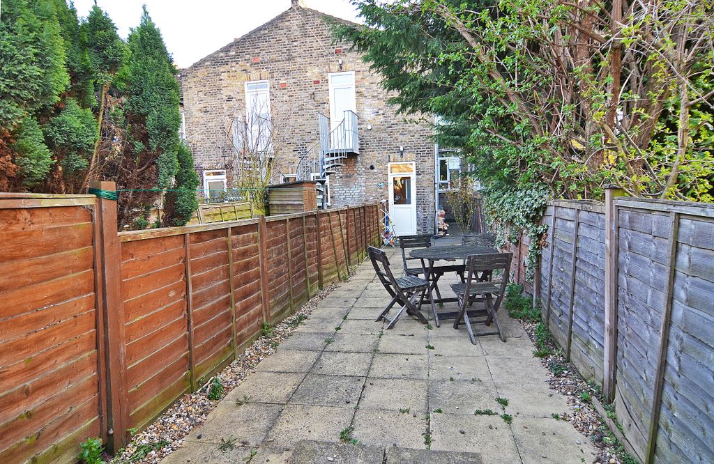 Property photo 3 of 5