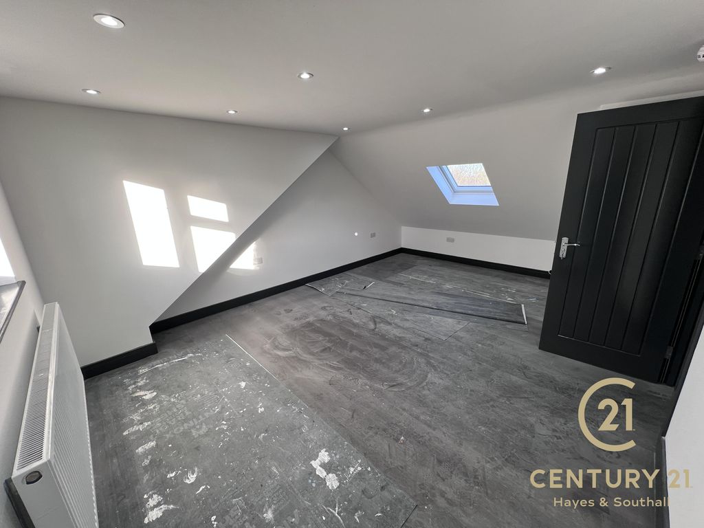 Property photo 1 of 3