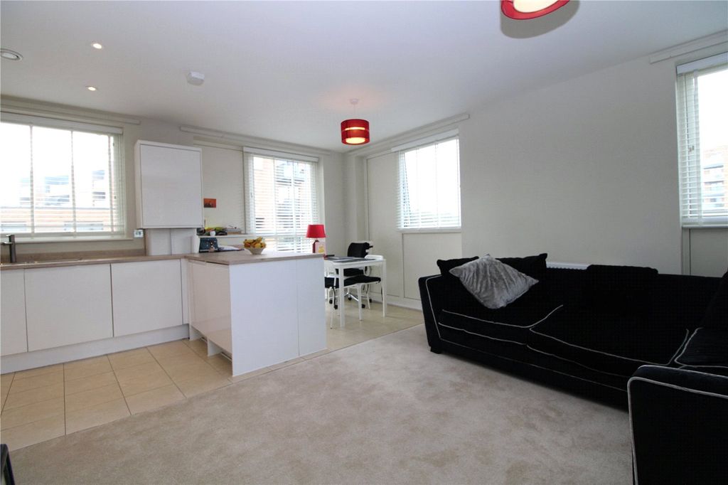 Property photo 3 of 11 Picture No. 07