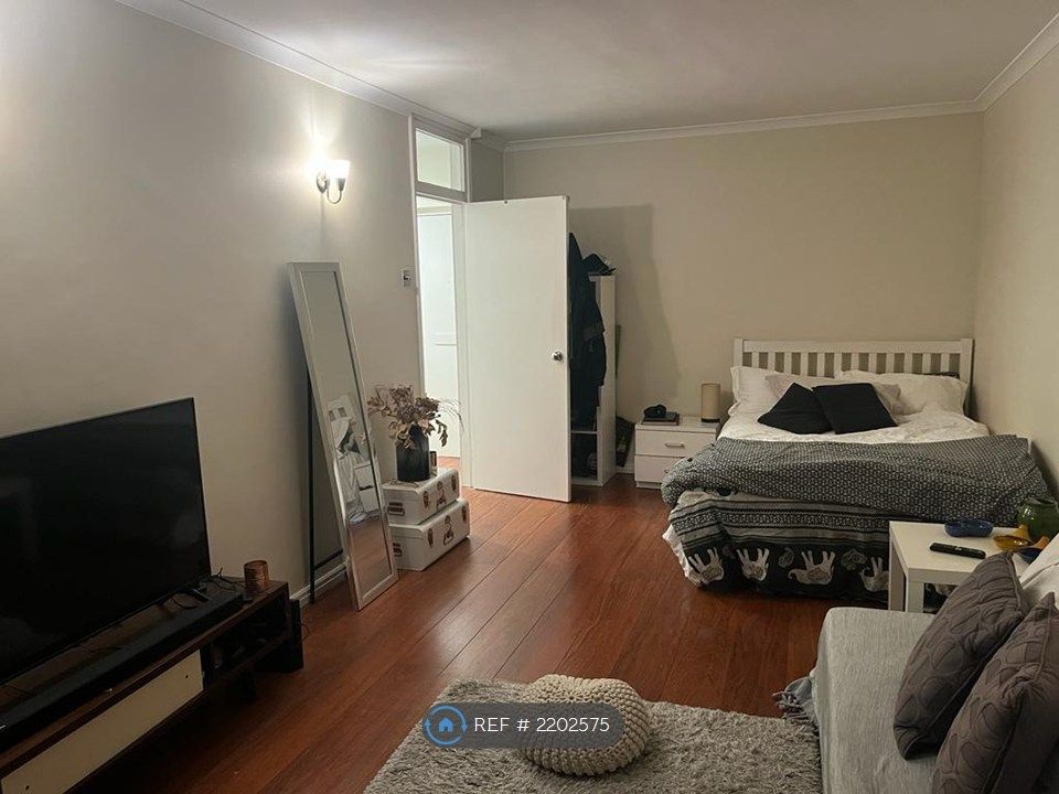 Property photo 3 of 4