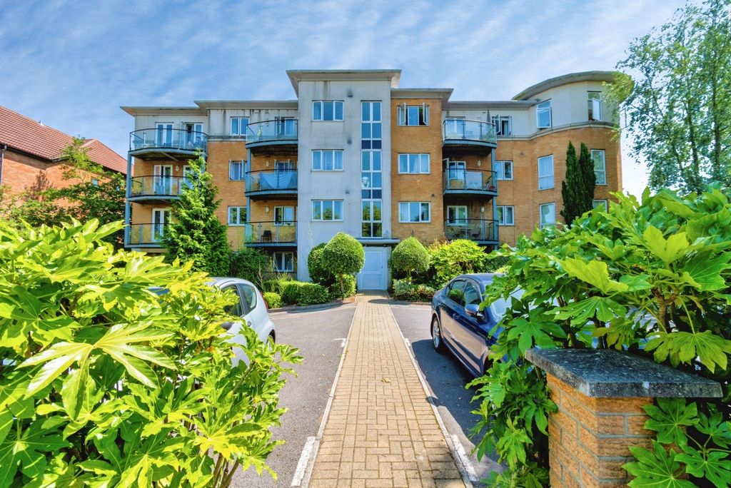 Property photo 1 of 16 Pbox-Img.Jpg