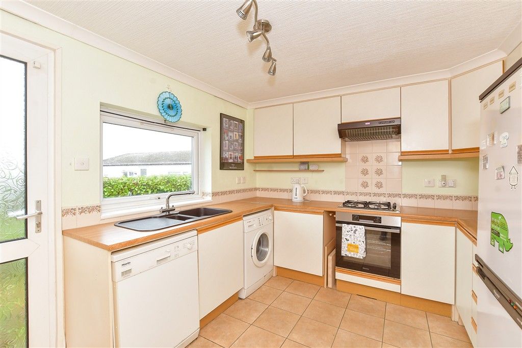 Property photo 3 of 13 Kitchen