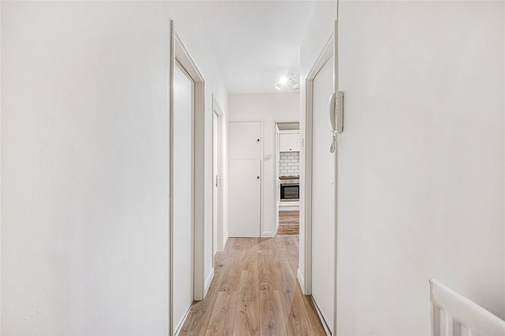 Property photo 3 of 15 Picture No. 04