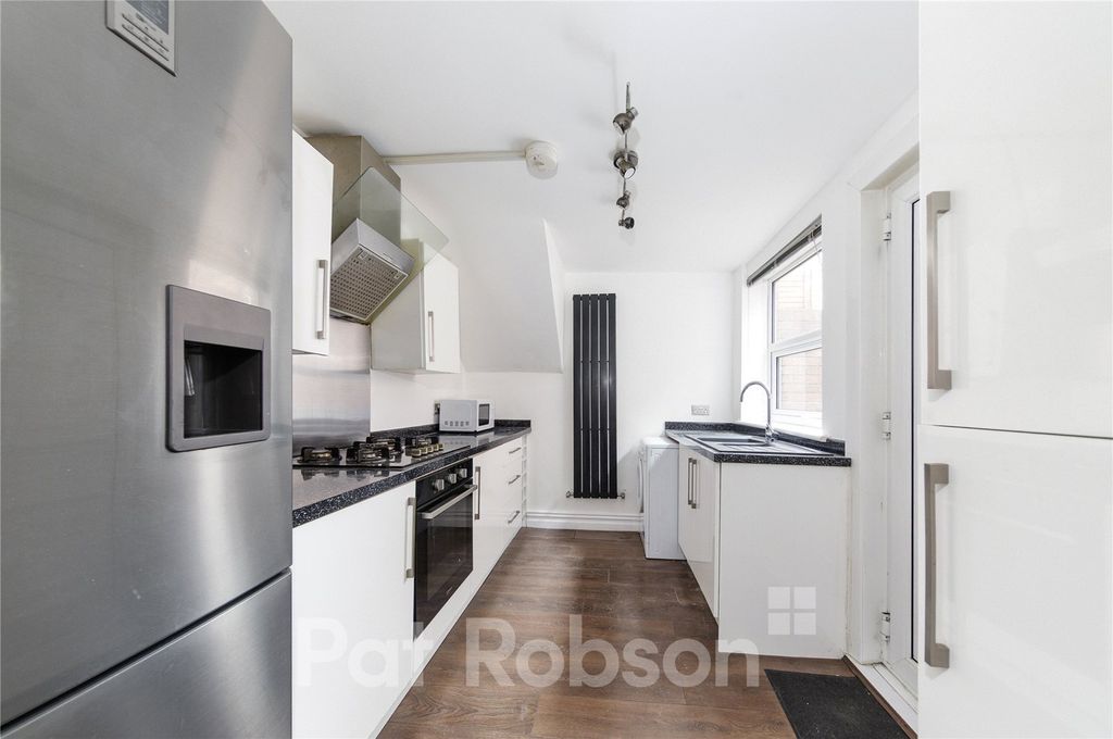 Property photo 2 of 15 Picture 2