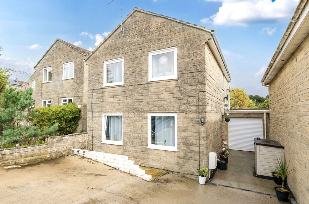 Property photo 1 of 19 Picture No. 03