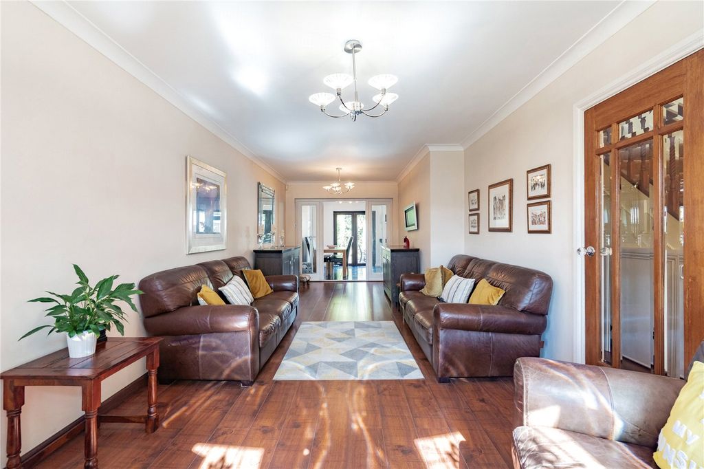 Property photo 2 of 16 Living Room