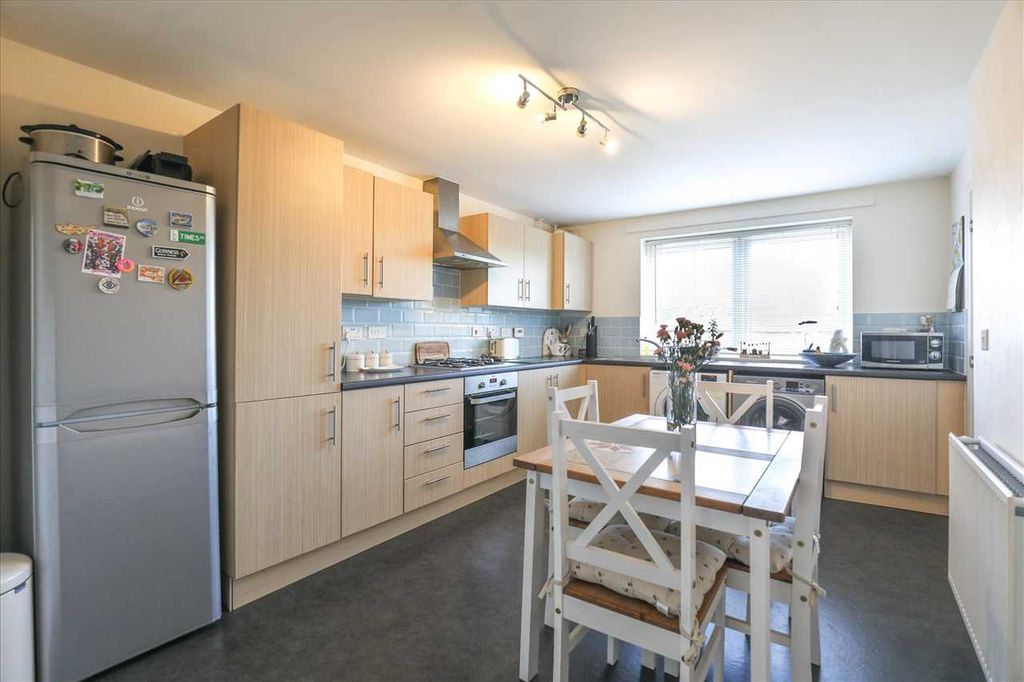 Property photo 2 of 15 Kitchen