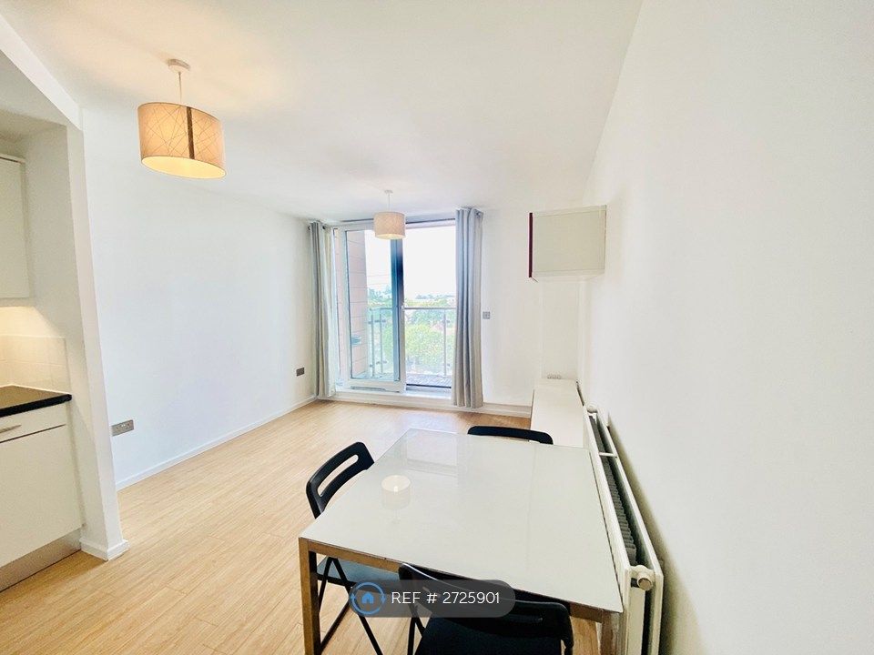 Property photo 2 of 16 Living Room