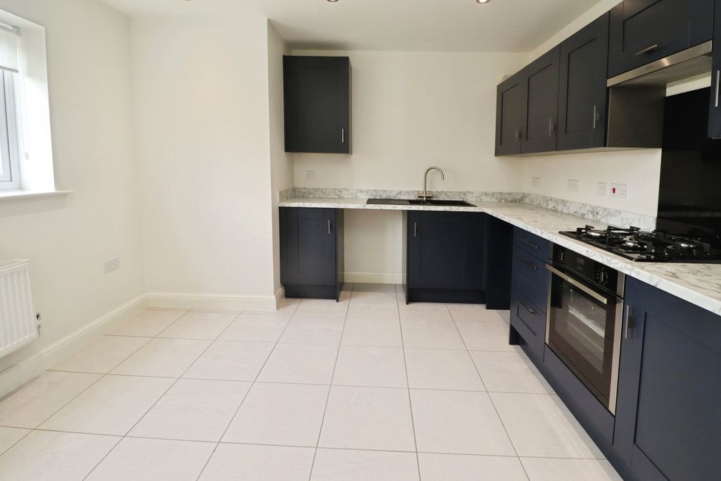Property photo 2 of 13 0Ffb5d2F-4Fc4-407c-Ab30-A8B1Ac6632Da