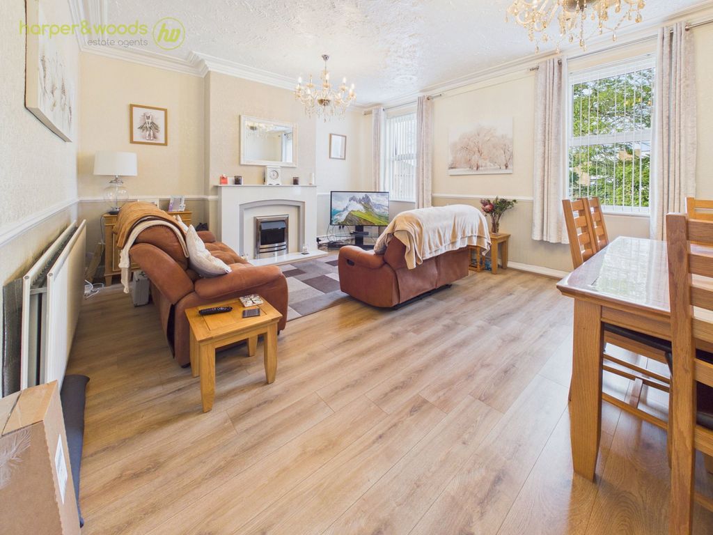 Property photo 2 of 29