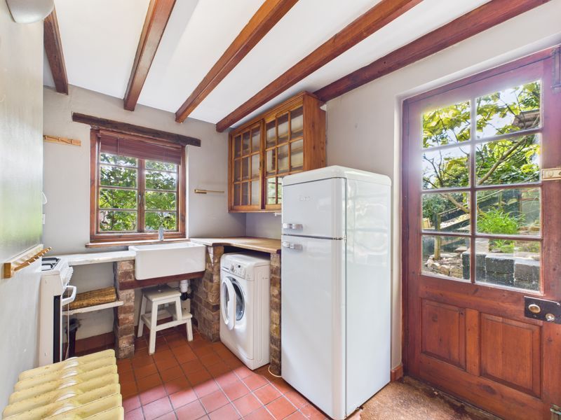 Property photo 3 of 16 Photo 4