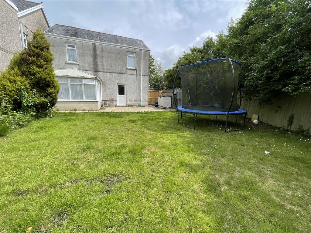 Property photo 2 of 29 Externally