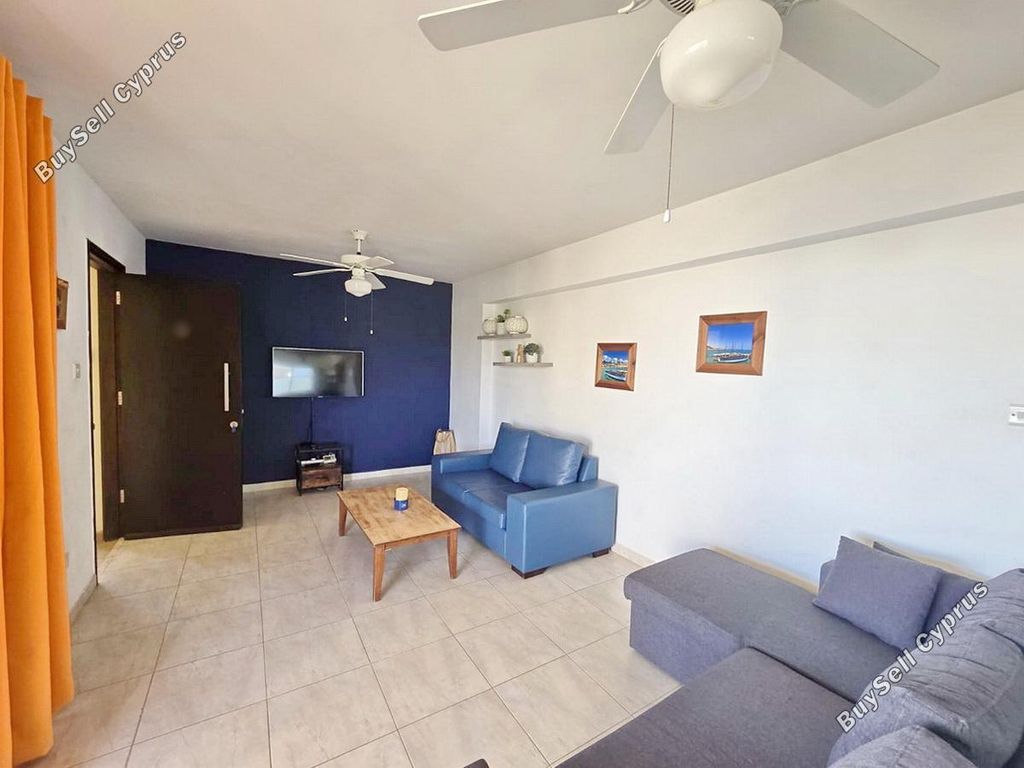 Property photo 3 of 25