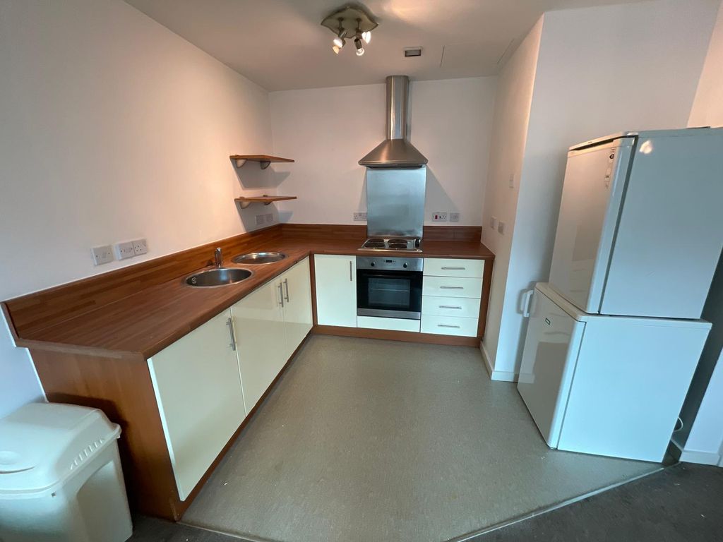 Property photo 3 of 8 Photo-2024-06-01-13-51-10 (2) (1)