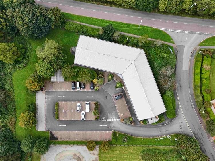 Property photo 2 of 10