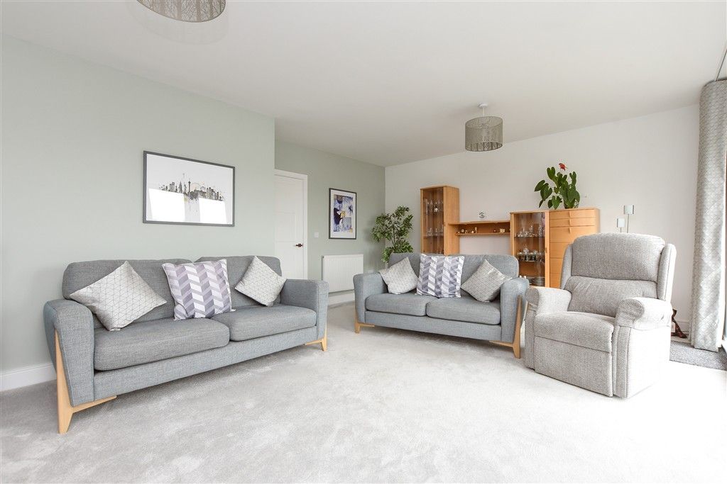 Property photo 2 of 17 Living Room