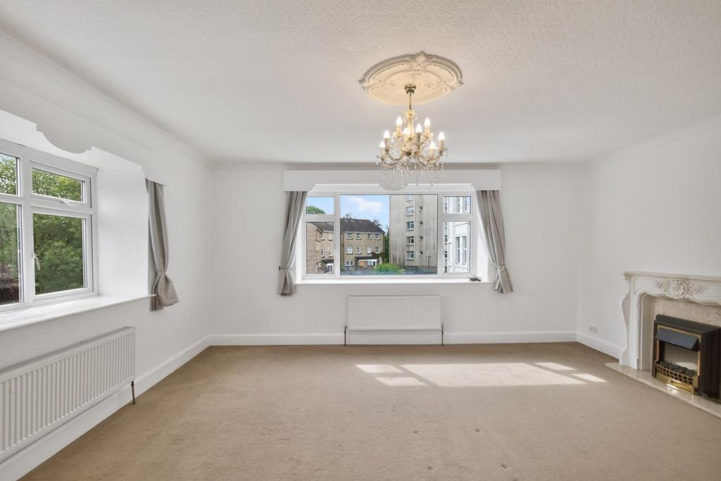 Additional image 6 of 3 bed flat for saleVictoria Road, Harrogate HG2
