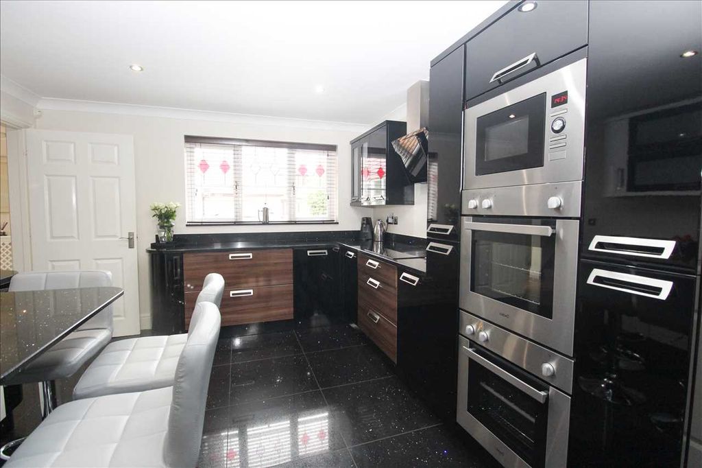 Additional image 11 of 5 bed detached house for saleLavendon Close, Southfield Gardens, Cramlington NE23