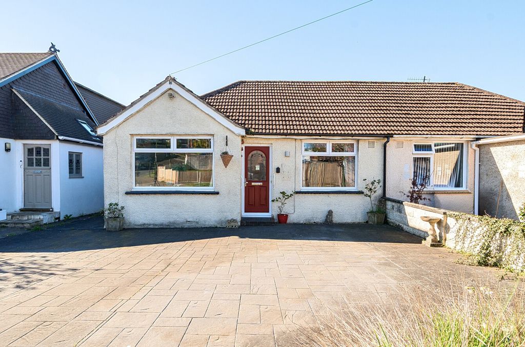 Property photo 1 of 14 1435925-23-69d4d1...