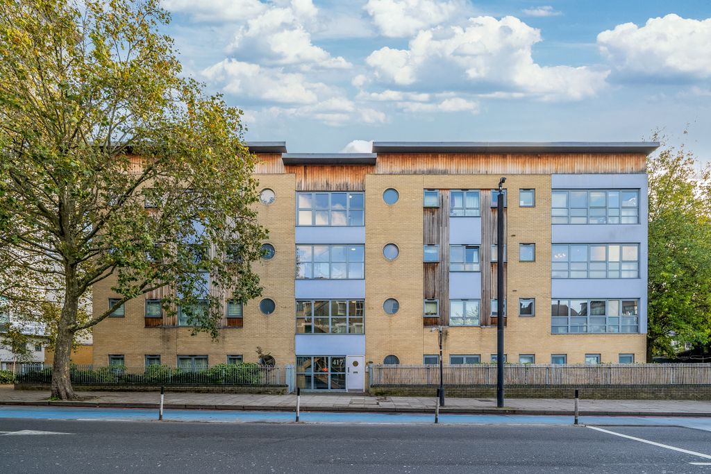 Property photo 3 of 14