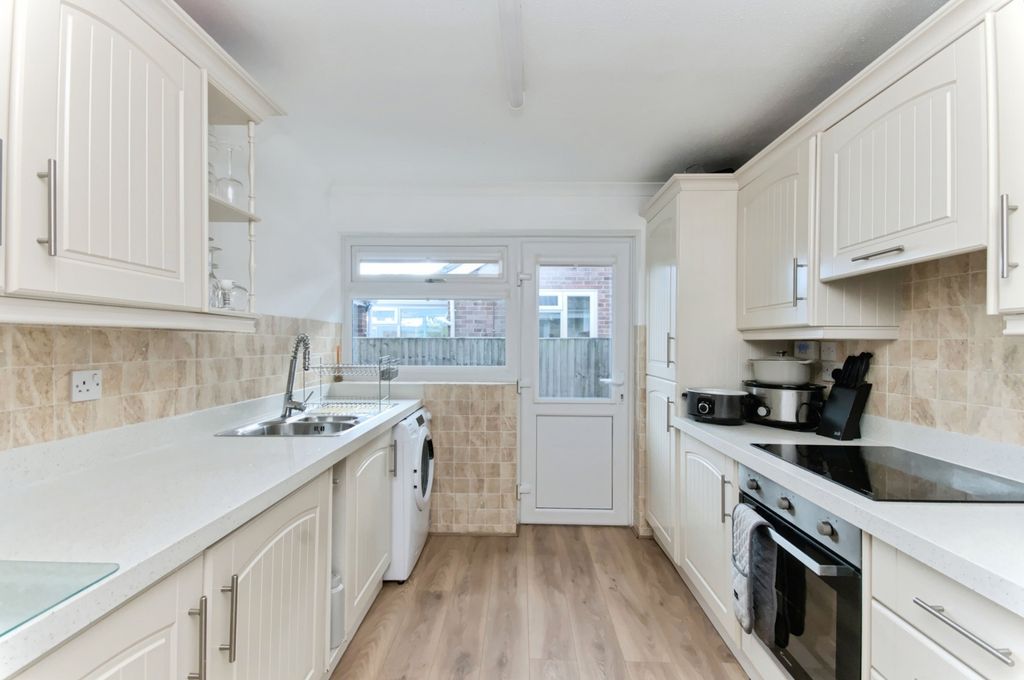 Property photo 3 of 20 Pbox-Img.Jpg