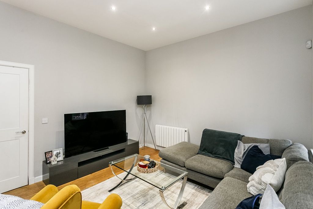 Additional image 6 of 2 bed flat for saleLower London Road, Abbeyhill, Edinburgh EH7