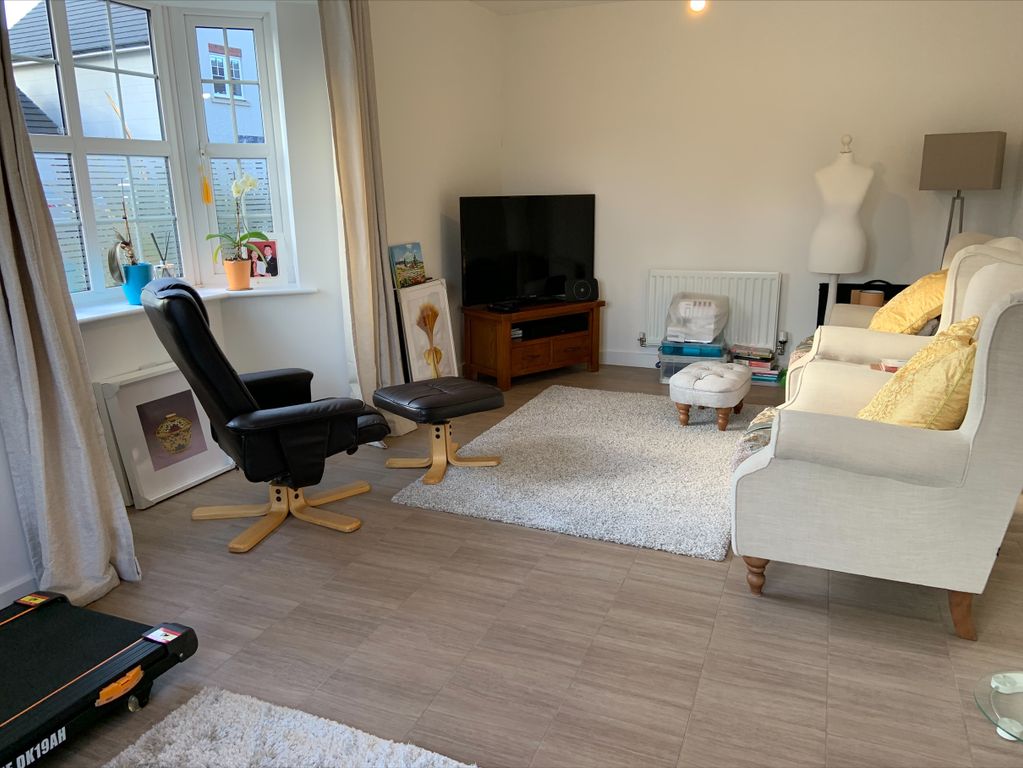 Property photo 3 of 17