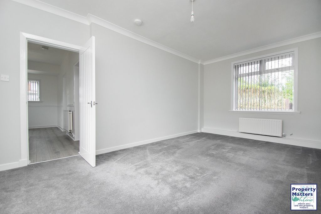 Property photo 3 of 13 Gallery