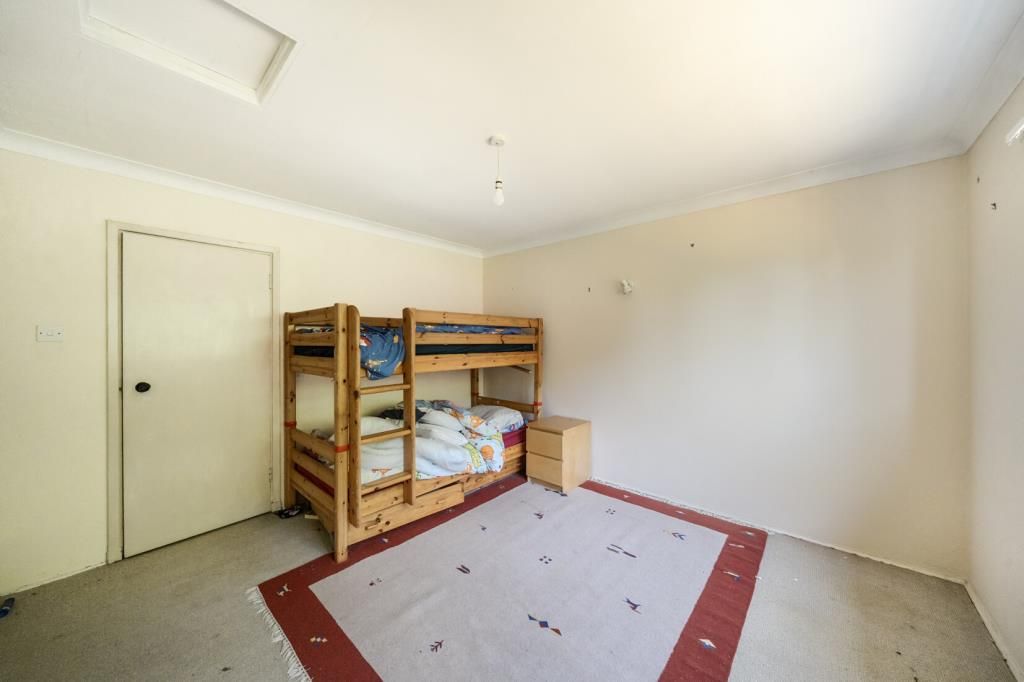 Property photo 3 of 28 Bedroom 2