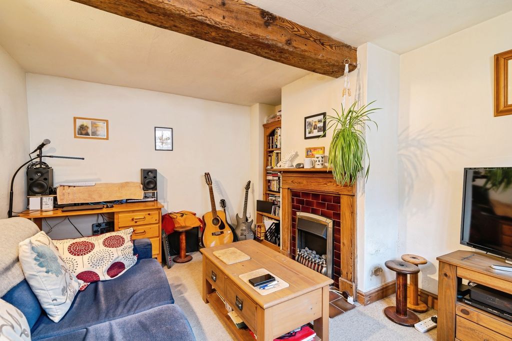 Property photo 2 of 15 Pbox-Img.Jpg