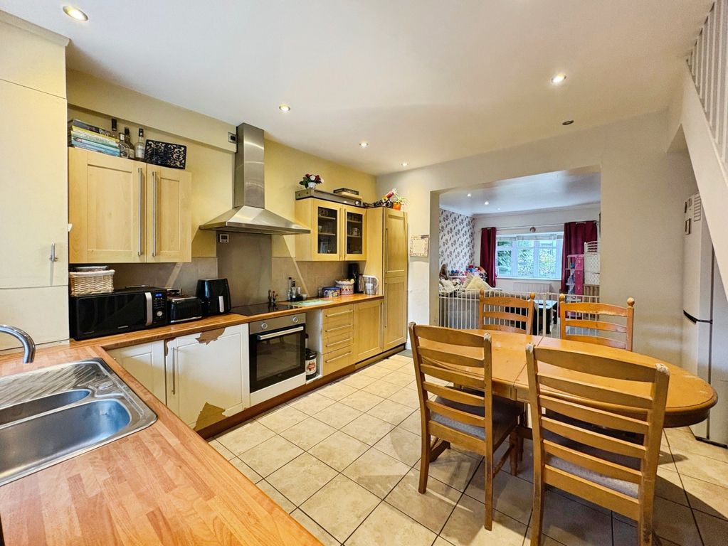 Property photo 3 of 17 Kitchen/Diner