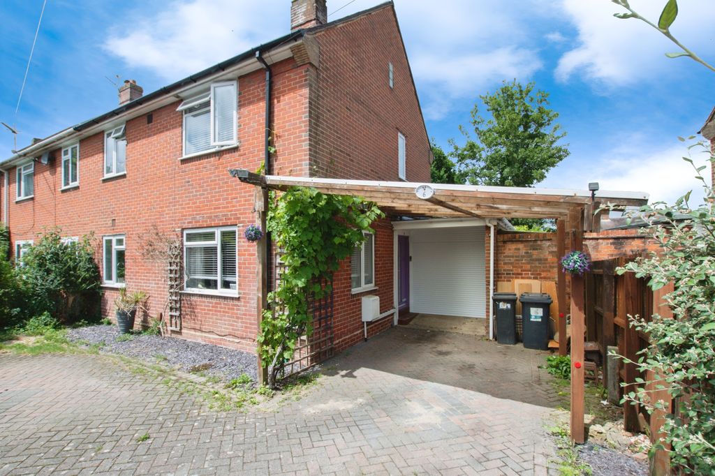 Property photo 1 of 20