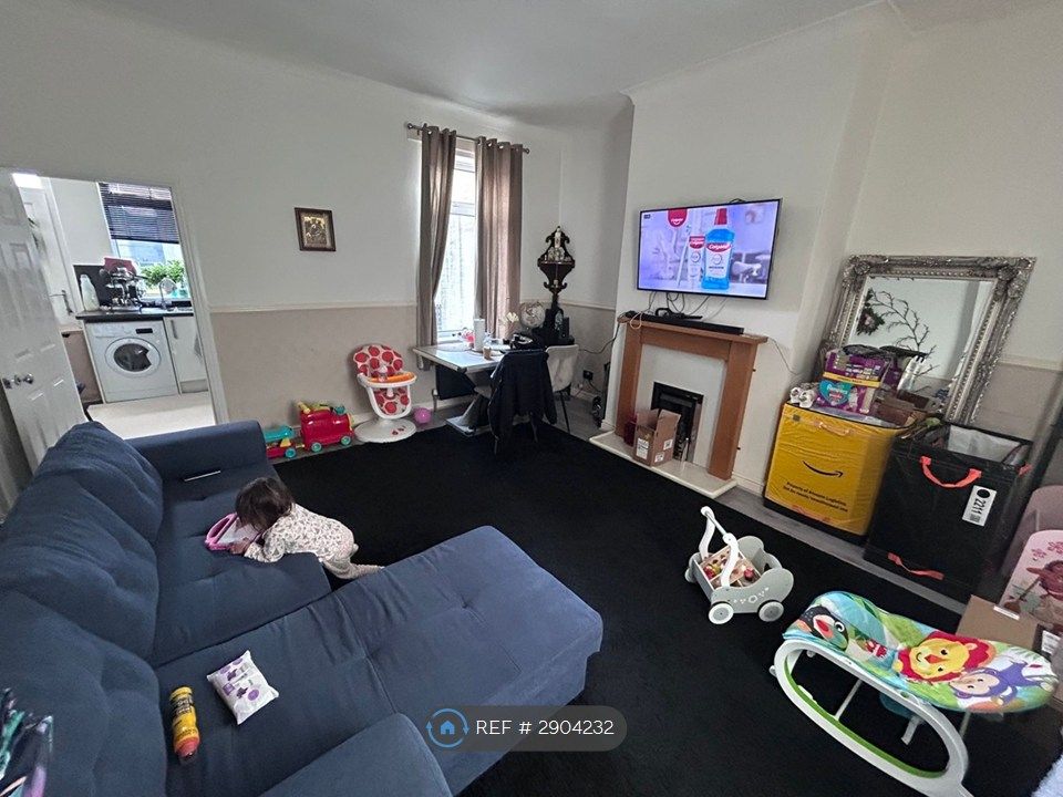 Property photo 3 of 8