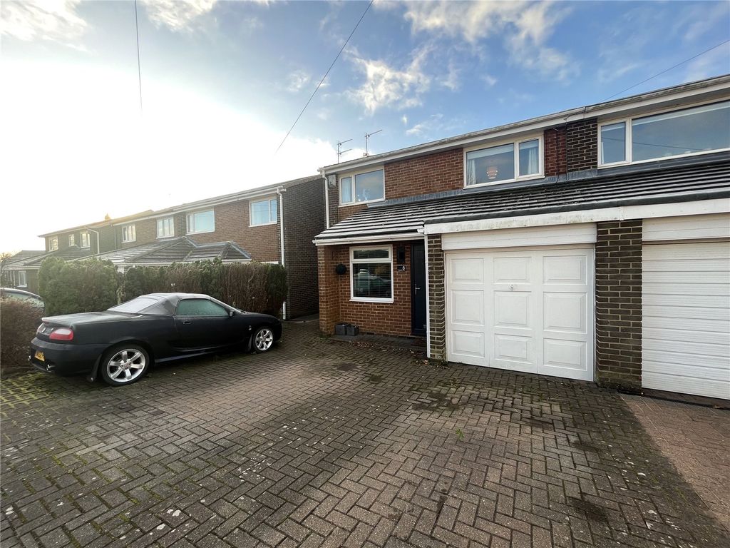 Property photo 2 of 25 Picture No. 10