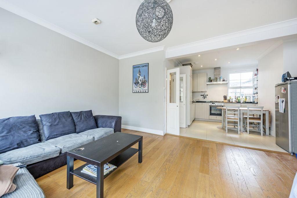 Property photo 1 of 8 Reception