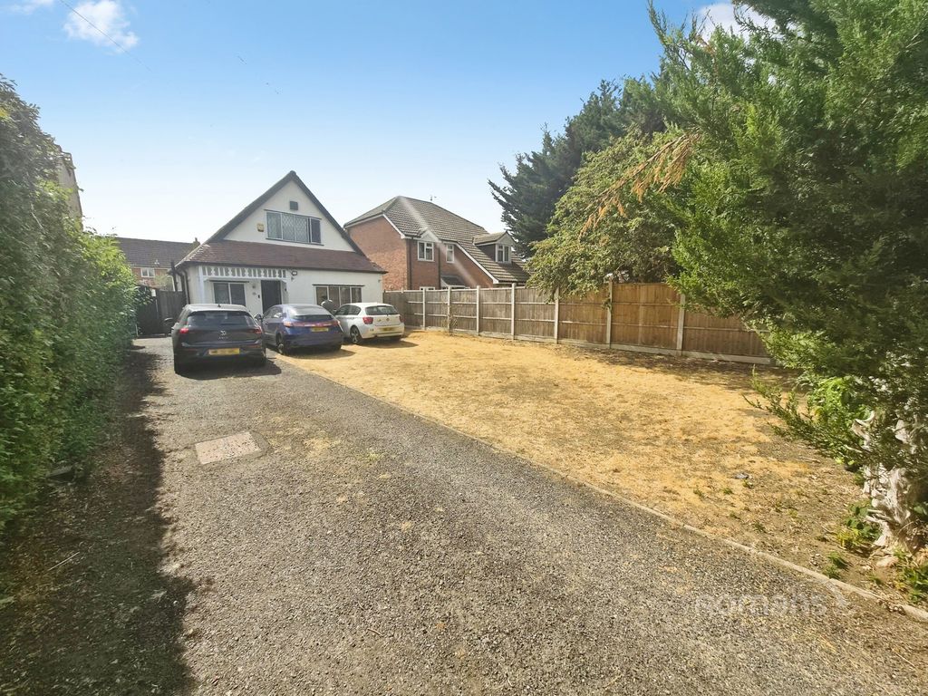 Property photo 1 of 16 Pbox-Img.Jpg