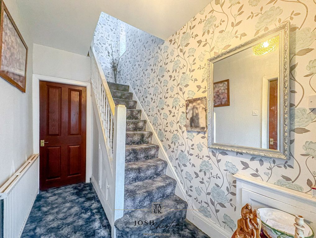 Property photo 3 of 21