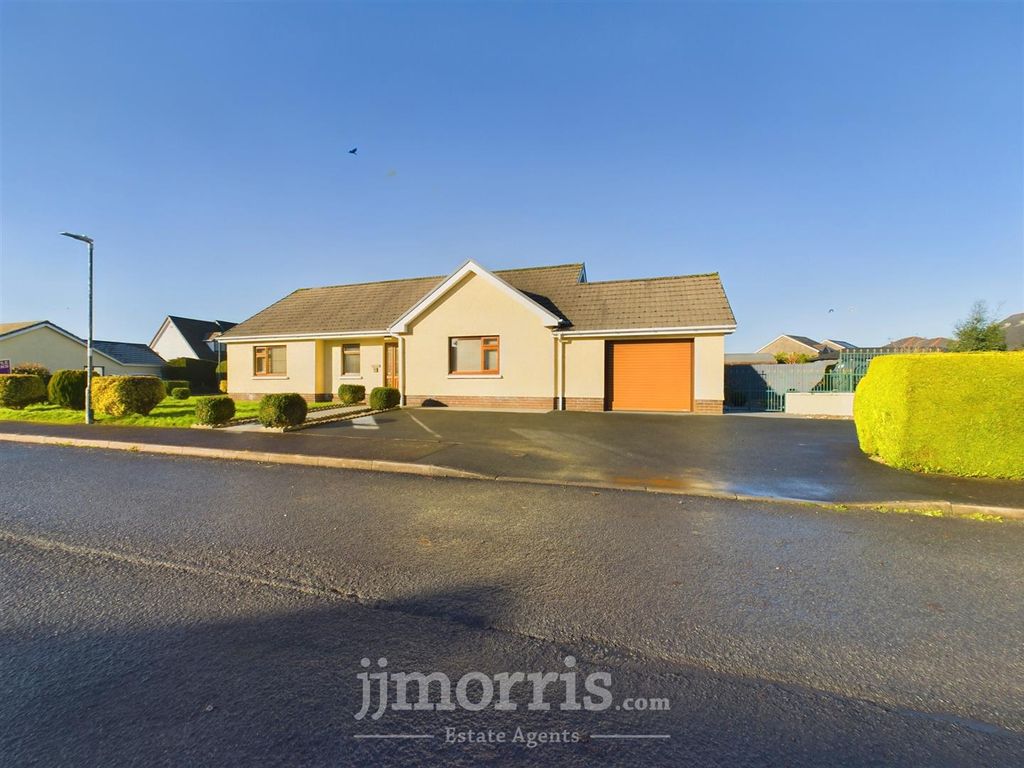 Property photo 1 of 40 Cam03686G0-Pr0218-Still002.Jpg