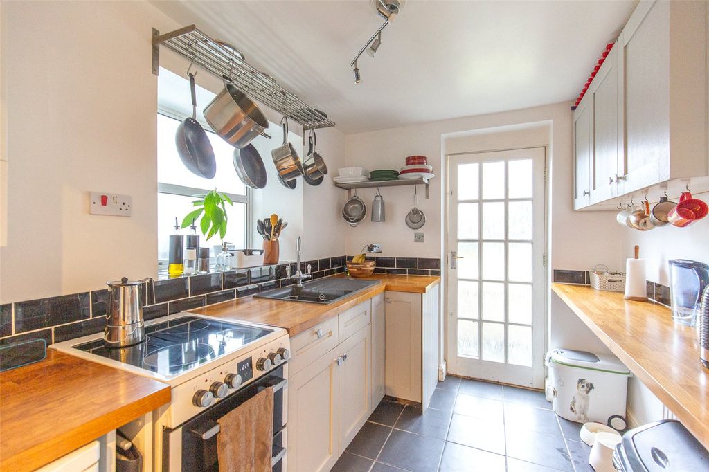 Property photo 3 of 9 Picture No. 07