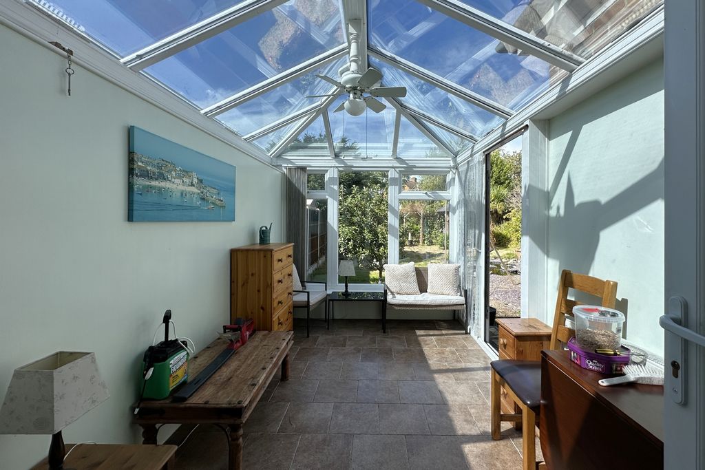 Property photo 3 of 14 Photo 7