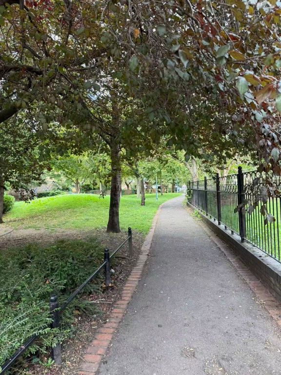 Property photo 3 of 19