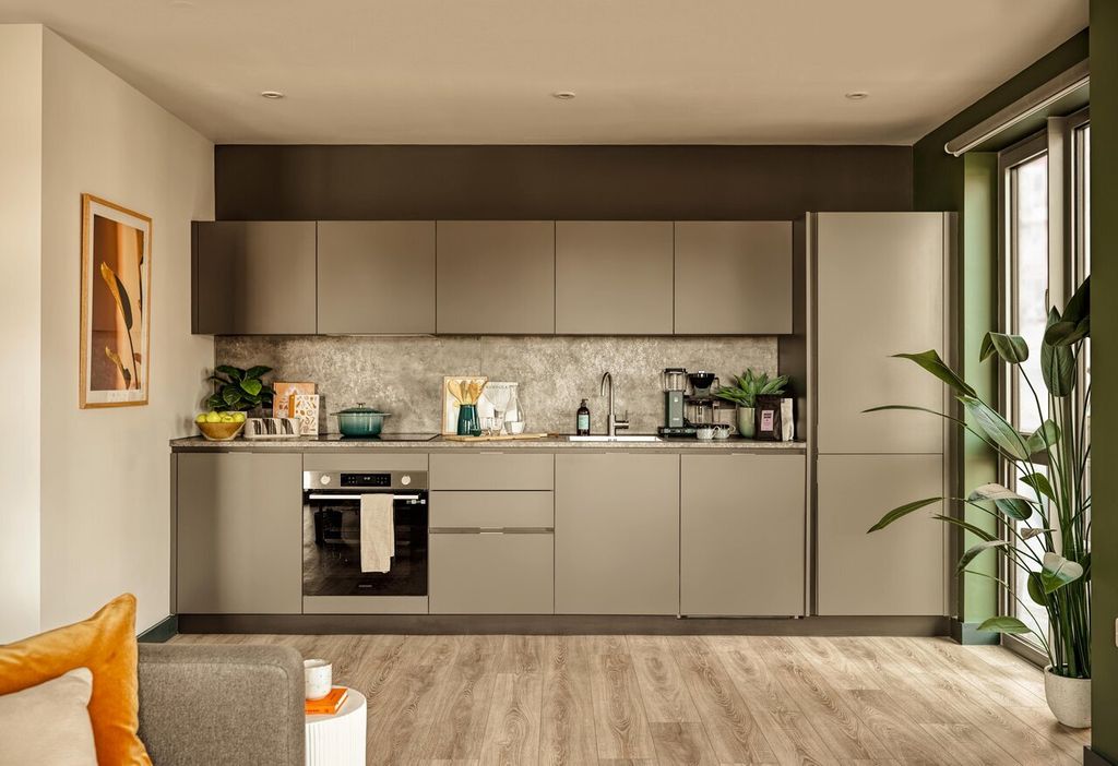 Property photo 2 of 25 403Ad12A5A0437858Bd674Be8Fc8