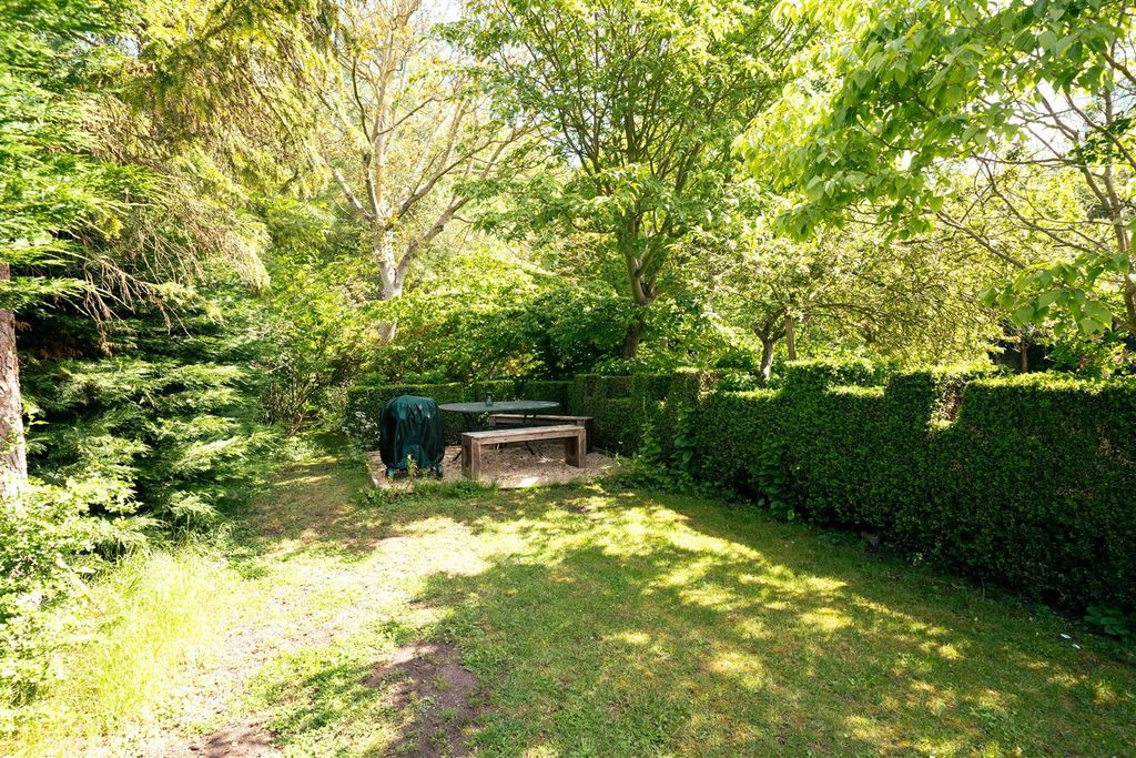 Property photo 2 of 16 Iokm4856.Jpg