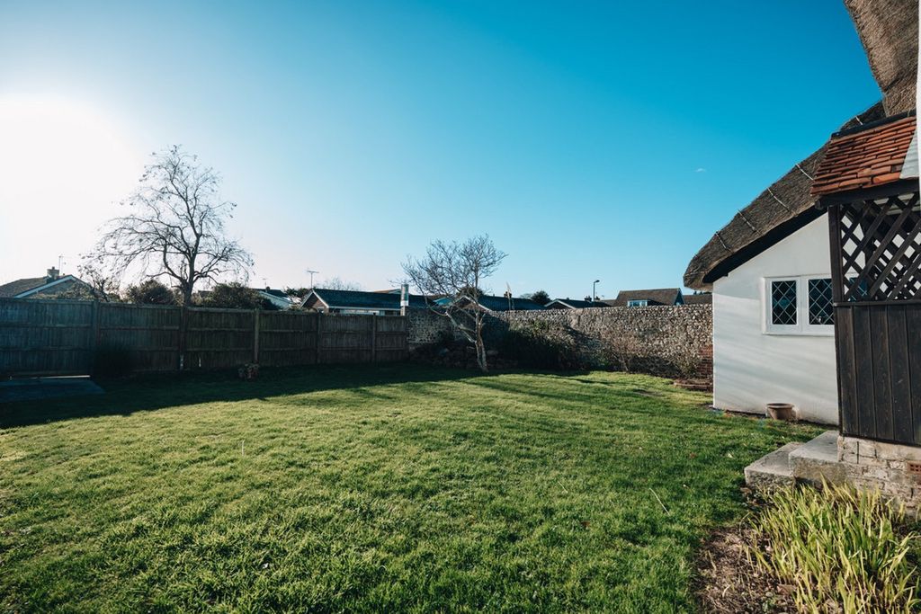 Property photo 2 of 22